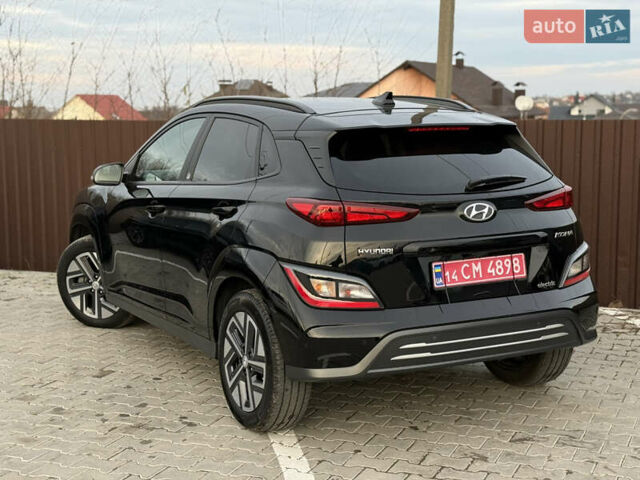 Чорний Хендай Kona, об'ємом двигуна 0 л та пробігом 16 тис. км за 18000 $, фото 8 на Automoto.ua
