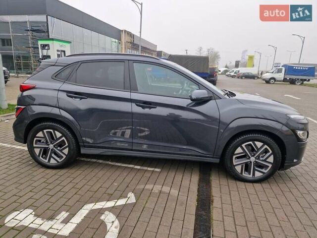 Черный Хендай Kona, объемом двигателя 0 л и пробегом 18 тыс. км за 22800 $, фото 11 на Automoto.ua