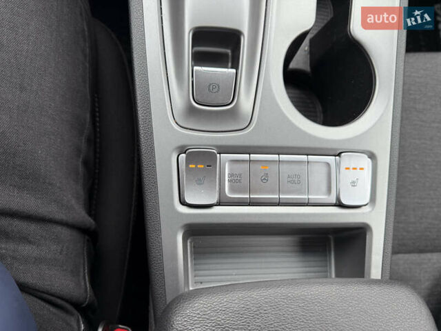 Черный Хендай Kona, объемом двигателя 0 л и пробегом 74 тыс. км за 20900 $, фото 28 на Automoto.ua