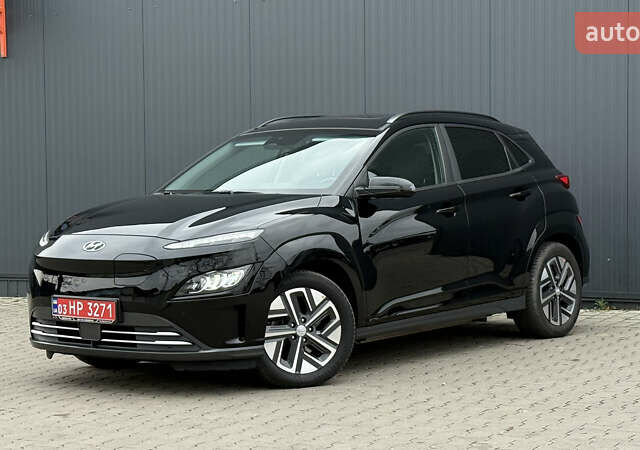 Черный Хендай Kona, объемом двигателя 0 л и пробегом 134 тыс. км за 20999 $, фото 3 на Automoto.ua