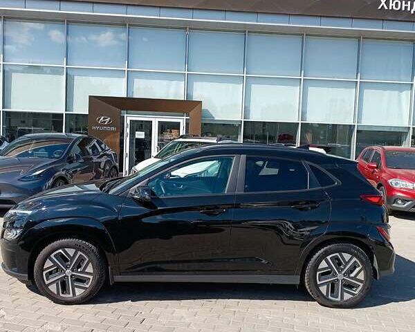 Чорний Хендай Kona, об'ємом двигуна 0 л та пробігом 32 тис. км за 23900 $, фото 1 на Automoto.ua