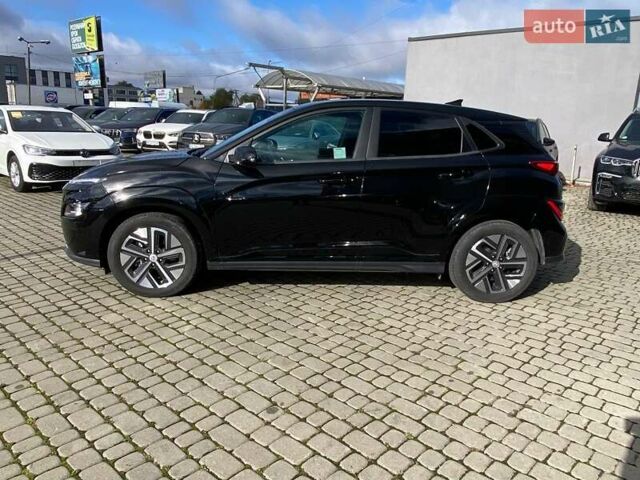 Чорний Хендай Kona, об'ємом двигуна 0 л та пробігом 5 тис. км за 21000 $, фото 4 на Automoto.ua