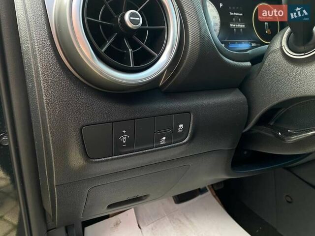 Чорний Хендай Kona, об'ємом двигуна 0 л та пробігом 5 тис. км за 21000 $, фото 13 на Automoto.ua