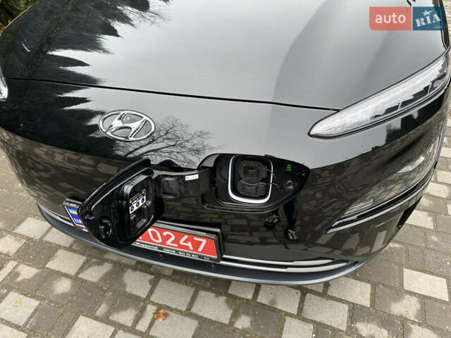 Чорний Хендай Kona, об'ємом двигуна 0 л та пробігом 54 тис. км за 16800 $, фото 21 на Automoto.ua