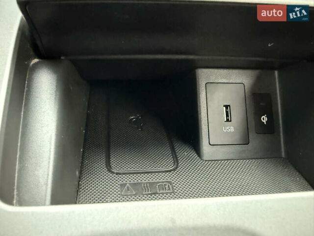 Черный Хендай Kona, объемом двигателя 0 л и пробегом 156 тыс. км за 19800 $, фото 54 на Automoto.ua