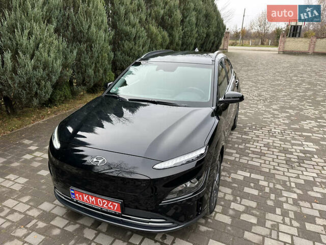 Чорний Хендай Kona, об'ємом двигуна 0 л та пробігом 54 тис. км за 16800 $, фото 1 на Automoto.ua