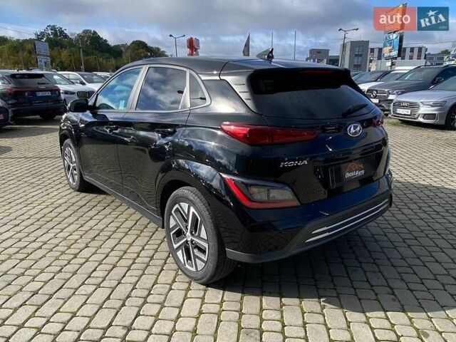 Чорний Хендай Kona, об'ємом двигуна 0 л та пробігом 5 тис. км за 21000 $, фото 5 на Automoto.ua
