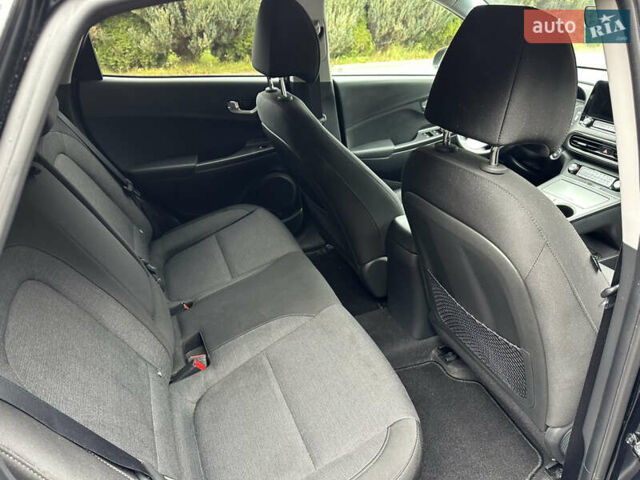 Чорний Хендай Kona, об'ємом двигуна 0 л та пробігом 54 тис. км за 16800 $, фото 25 на Automoto.ua
