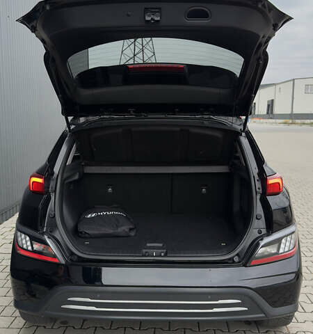 Черный Хендай Kona, объемом двигателя 0 л и пробегом 134 тыс. км за 20999 $, фото 26 на Automoto.ua