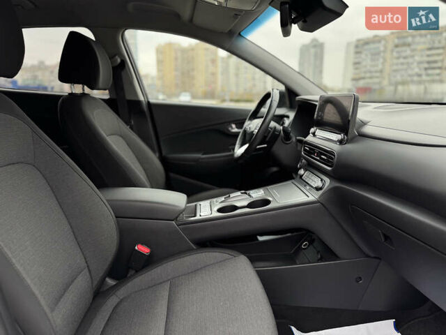 Чорний Хендай Kona, об'ємом двигуна 0 л та пробігом 36 тис. км за 18700 $, фото 44 на Automoto.ua