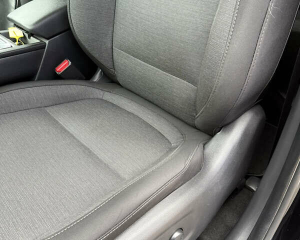 Черный Хендай Kona, объемом двигателя 0 л и пробегом 156 тыс. км за 19800 $, фото 9 на Automoto.ua