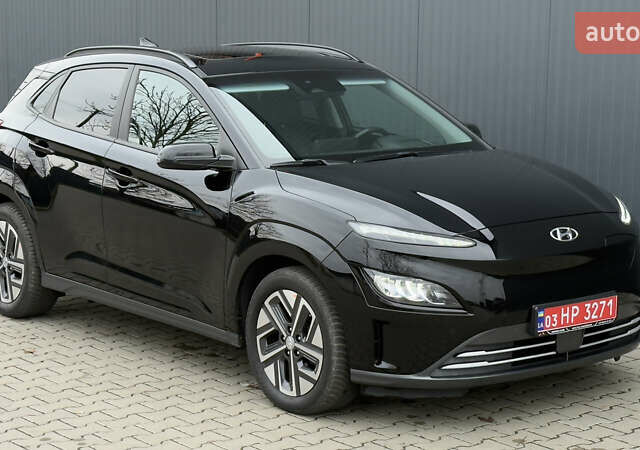 Черный Хендай Kona, объемом двигателя 0 л и пробегом 134 тыс. км за 20999 $, фото 5 на Automoto.ua