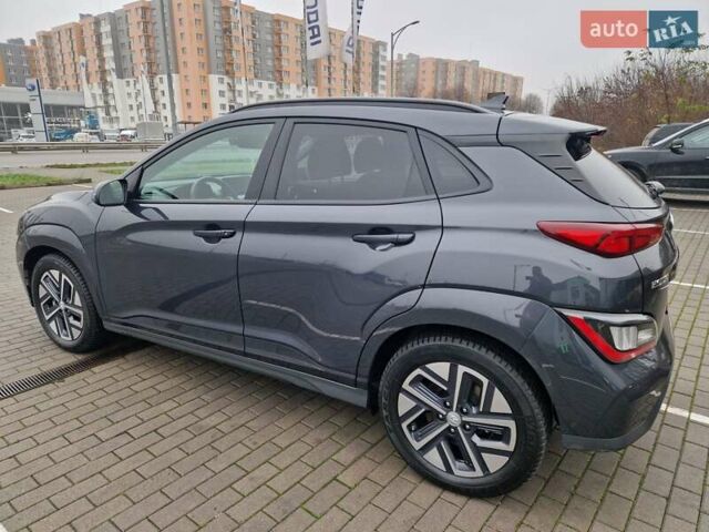 Черный Хендай Kona, объемом двигателя 0 л и пробегом 18 тыс. км за 22800 $, фото 7 на Automoto.ua