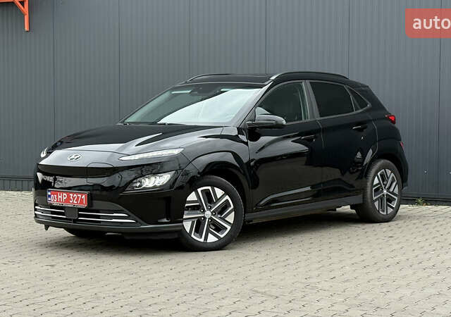 Черный Хендай Kona, объемом двигателя 0 л и пробегом 134 тыс. км за 20999 $, фото 1 на Automoto.ua