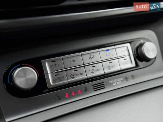 Чорний Хендай Kona, об'ємом двигуна 0 л та пробігом 36 тис. км за 18700 $, фото 38 на Automoto.ua