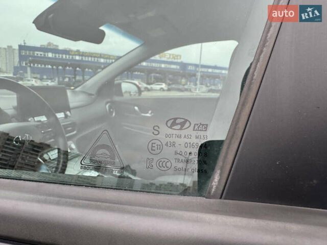 Чорний Хендай Kona, об'ємом двигуна 0 л та пробігом 36 тис. км за 18700 $, фото 74 на Automoto.ua