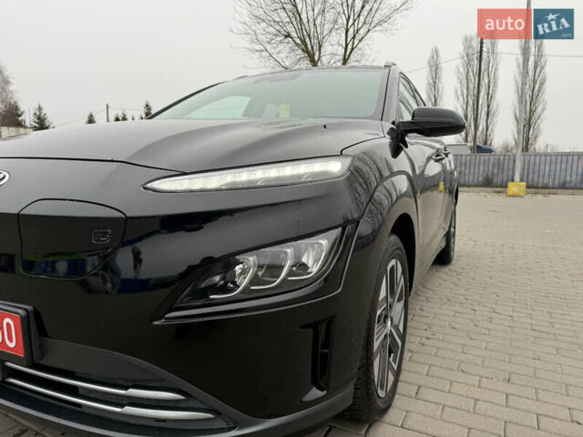 Черный Хендай Kona, объемом двигателя 0 л и пробегом 74 тыс. км за 20900 $, фото 7 на Automoto.ua