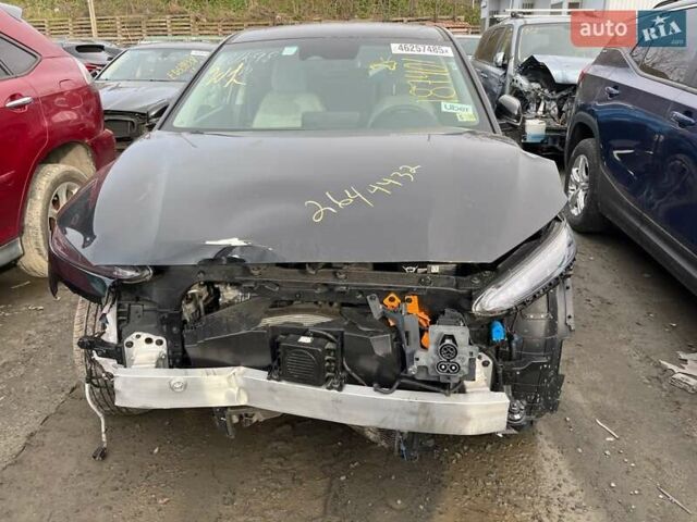 Чорний Хендай Kona, об'ємом двигуна 0 л та пробігом 66 тис. км за 11500 $, фото 3 на Automoto.ua