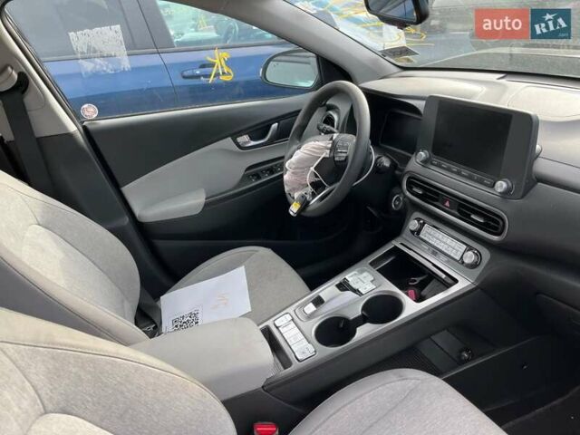 Чорний Хендай Kona, об'ємом двигуна 0 л та пробігом 66 тис. км за 11500 $, фото 10 на Automoto.ua