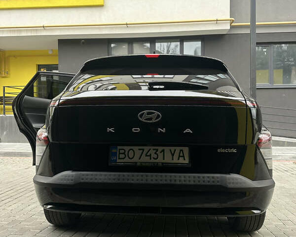 Черный Хендай Kona, объемом двигателя 0 л и пробегом 10 тыс. км за 23300 $, фото 18 на Automoto.ua