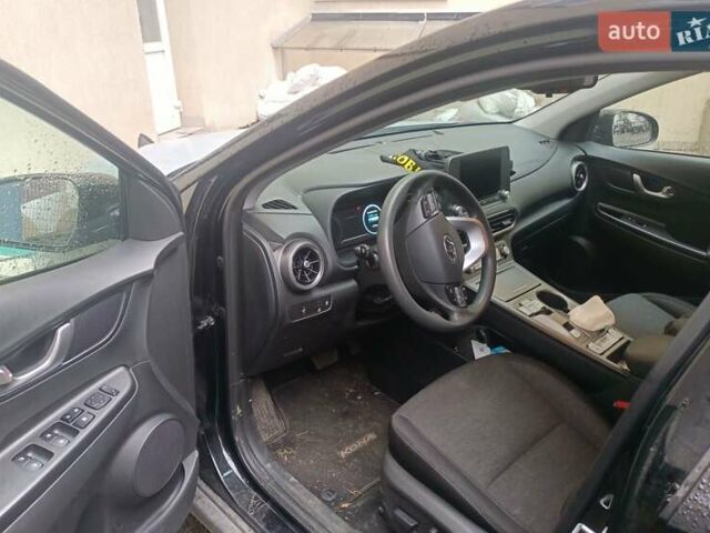 Хендай Kona 2023 у Львові на Automoto.ua Чорний Хендай Kona, об'ємом двигуна 0 л та пробігом 75 тис. км за 19100 $, фото 7 на Automoto.ua