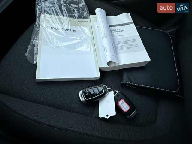 Черный Хендай Kona, объемом двигателя 0 л и пробегом 22 тыс. км за 16999 $, фото 28 на Automoto.ua