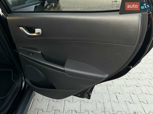 Черный Хендай Kona, объемом двигателя 0 л и пробегом 22 тыс. км за 16999 $, фото 23 на Automoto.ua