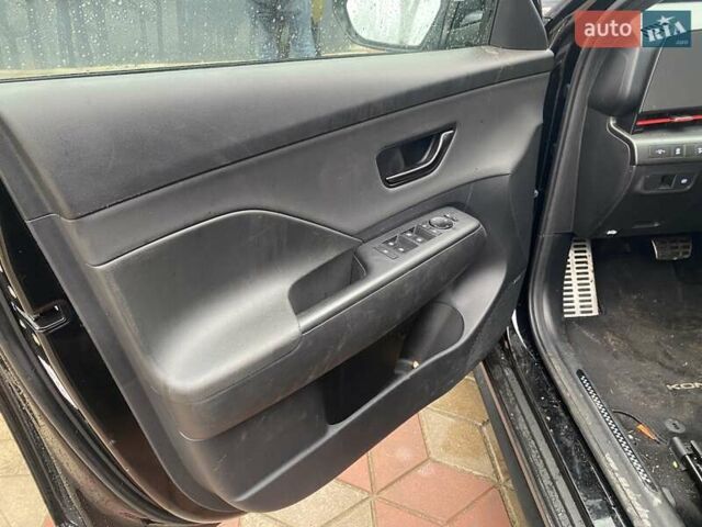 Черный Хендай Kona, объемом двигателя 1.6 л и пробегом 54 тыс. км за 25700 $, фото 18 на Automoto.ua