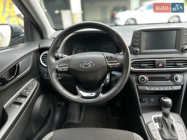 Коричневый Хендай Kona, объемом двигателя 1.6 л и пробегом 54 тыс. км за 22990 $, фото 52 на Automoto.ua