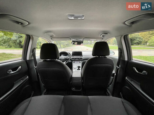 Коричневый Хендай Kona, объемом двигателя 0 л и пробегом 58 тыс. км за 18490 $, фото 38 на Automoto.ua