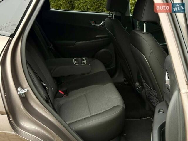 Коричневый Хендай Kona, объемом двигателя 0 л и пробегом 46 тыс. км за 17700 $, фото 25 на Automoto.ua