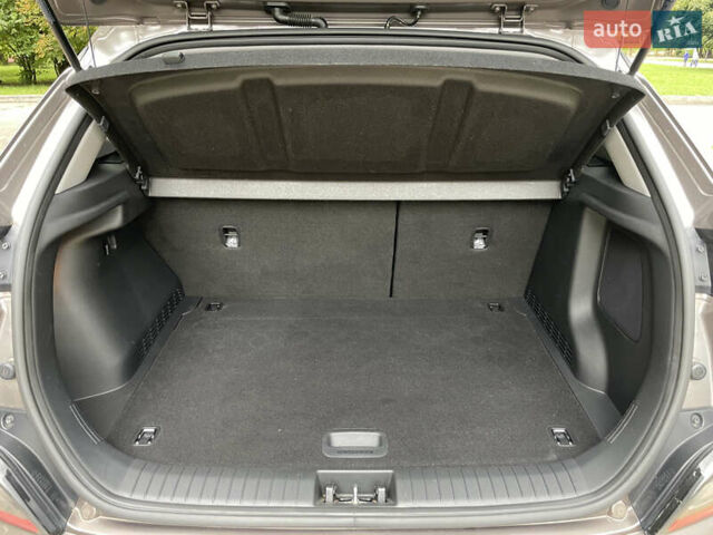 Коричневый Хендай Kona, объемом двигателя 0 л и пробегом 58 тыс. км за 18490 $, фото 39 на Automoto.ua