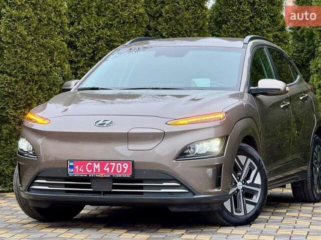 Коричневый Хендай Kona, объемом двигателя 0 л и пробегом 46 тыс. км за 17700 $, фото 3 на Automoto.ua