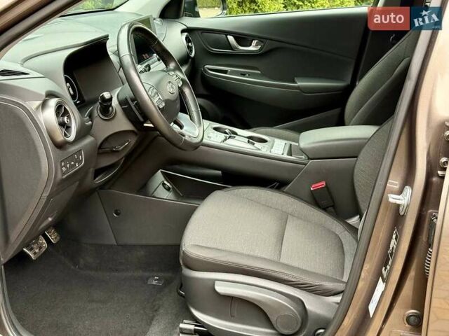 Коричневый Хендай Kona, объемом двигателя 0 л и пробегом 46 тыс. км за 17700 $, фото 20 на Automoto.ua