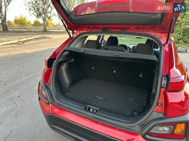 Красный Хендай Kona, объемом двигателя 2 л и пробегом 179 тыс. км за 13500 $, фото 34 на Automoto.ua