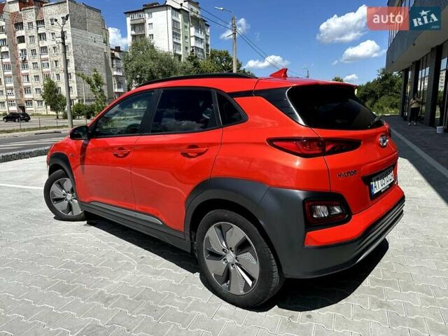 Красный Хендай Kona, объемом двигателя 0 л и пробегом 71 тыс. км за 17200 $, фото 8 на Automoto.ua