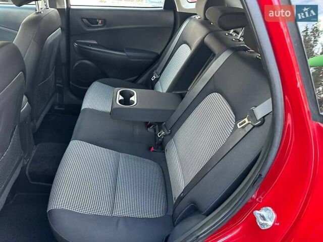 Красный Хендай Kona, объемом двигателя 2 л и пробегом 179 тыс. км за 13500 $, фото 20 на Automoto.ua