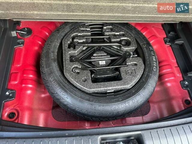 Красный Хендай Kona, объемом двигателя 2 л и пробегом 179 тыс. км за 13500 $, фото 19 на Automoto.ua