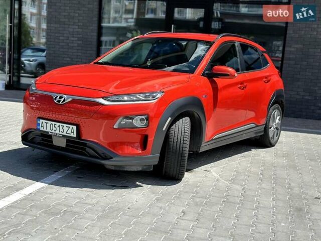 Красный Хендай Kona, объемом двигателя 0 л и пробегом 71 тыс. км за 17200 $, фото 3 на Automoto.ua