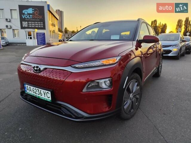 Червоний Хендай Kona, об'ємом двигуна 0 л та пробігом 125 тис. км за 17999 $, фото 12 на Automoto.ua