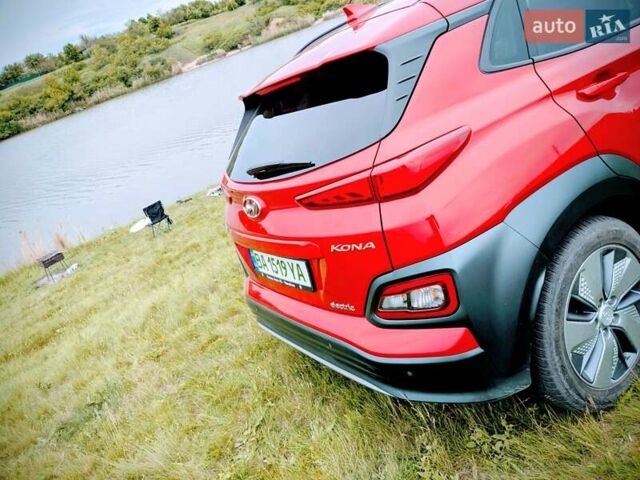 Красный Хендай Kona, объемом двигателя 0 л и пробегом 154 тыс. км за 17200 $, фото 15 на Automoto.ua