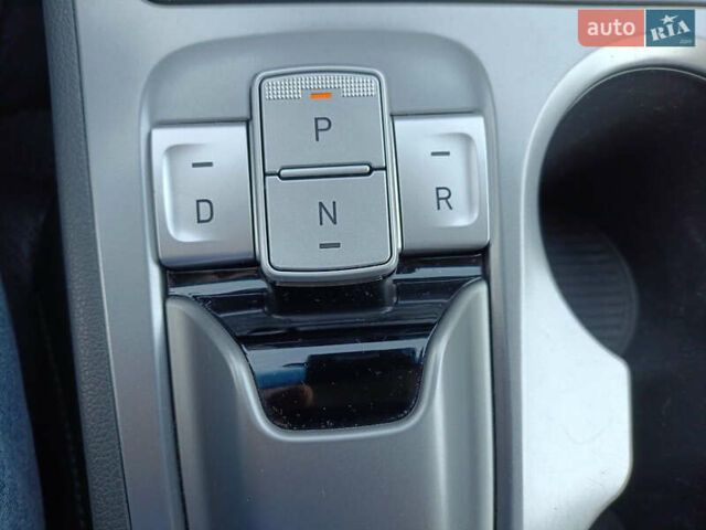 Красный Хендай Kona, объемом двигателя 0 л и пробегом 146 тыс. км за 20500 $, фото 14 на Automoto.ua