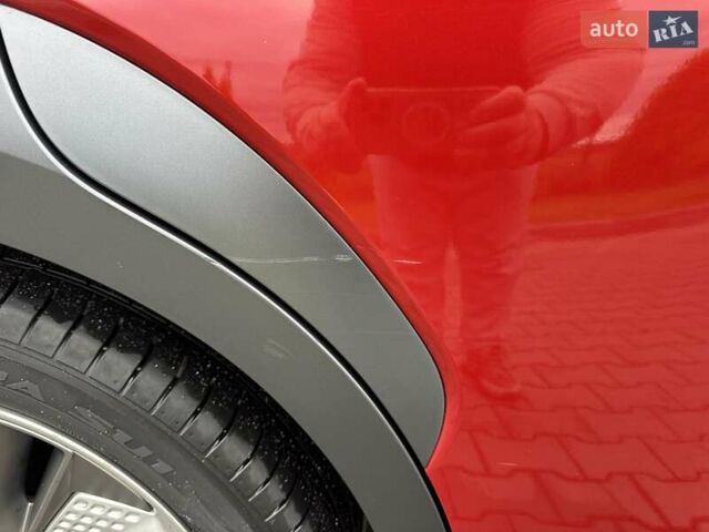Красный Хендай Kona, объемом двигателя 0 л и пробегом 110 тыс. км за 16700 $, фото 45 на Automoto.ua
