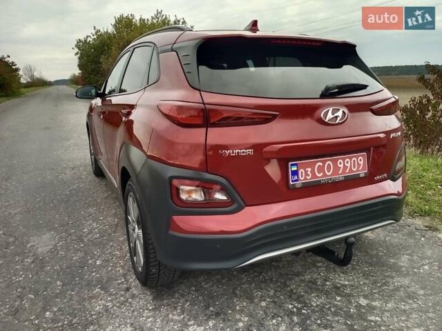 Червоний Хендай Kona, об'ємом двигуна 0 л та пробігом 156 тис. км за 16850 $, фото 3 на Automoto.ua