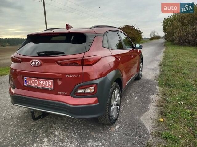 Червоний Хендай Kona, об'ємом двигуна 0 л та пробігом 156 тис. км за 16850 $, фото 5 на Automoto.ua