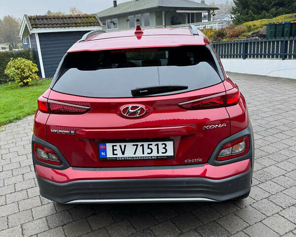 Красный Хендай Kona, объемом двигателя 0 л и пробегом 90 тыс. км за 14000 $, фото 6 на Automoto.ua