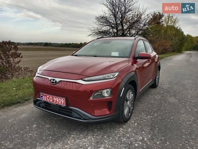 Червоний Хендай Kona, об'ємом двигуна 0 л та пробігом 156 тис. км за 16850 $, фото 2 на Automoto.ua