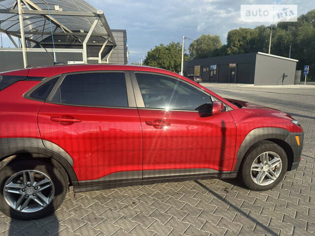 Червоний Хендай Kona, об'ємом двигуна 2 л та пробігом 160 тис. км за 14600 $, фото 3 на Automoto.ua
