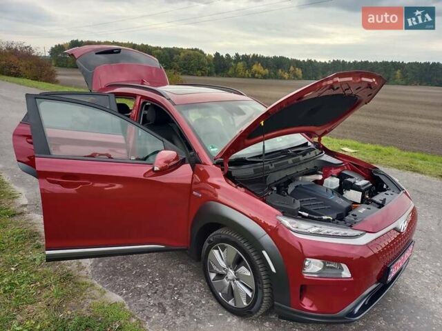 Червоний Хендай Kona, об'ємом двигуна 0 л та пробігом 156 тис. км за 16850 $, фото 36 на Automoto.ua