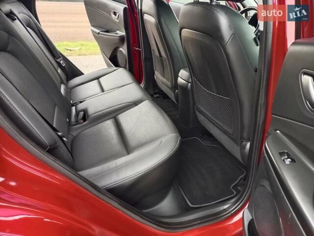 Червоний Хендай Kona, об'ємом двигуна 0 л та пробігом 156 тис. км за 16850 $, фото 21 на Automoto.ua